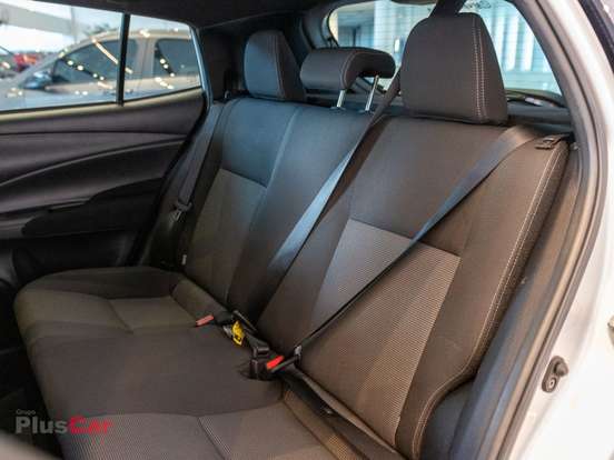 TOYOTA-YARIS-2024