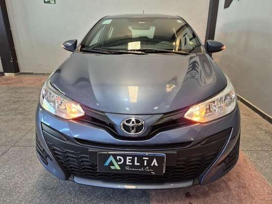TOYOTA-YARIS-2020
