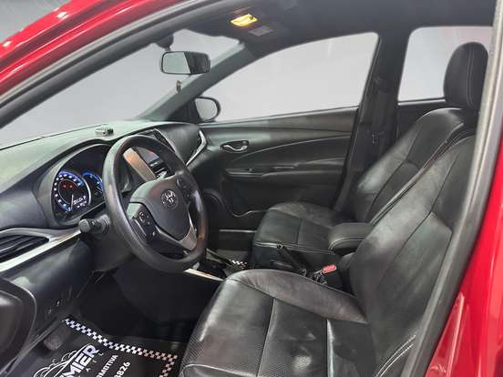 TOYOTA-YARIS-2021