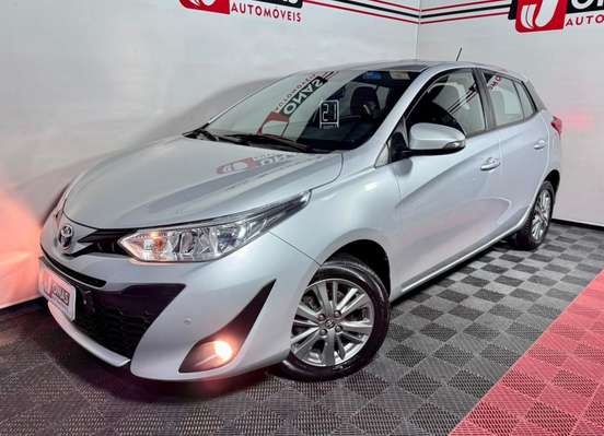 TOYOTA-YARIS-2020