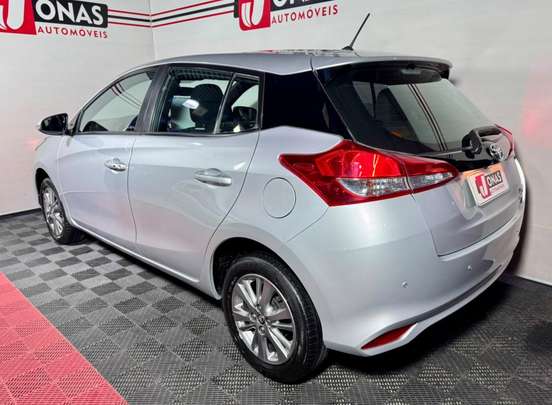 TOYOTA-YARIS-2020