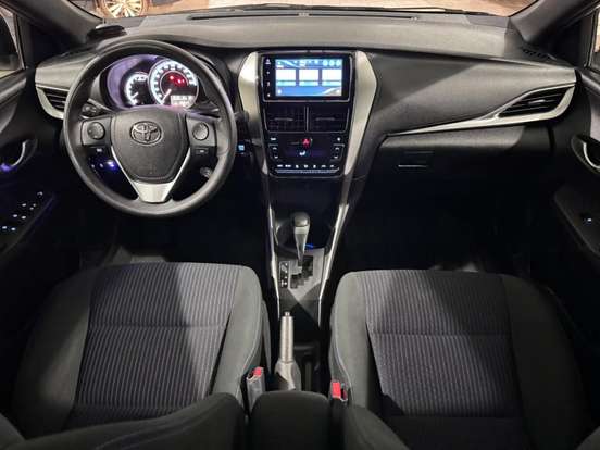 TOYOTA-YARIS-2020