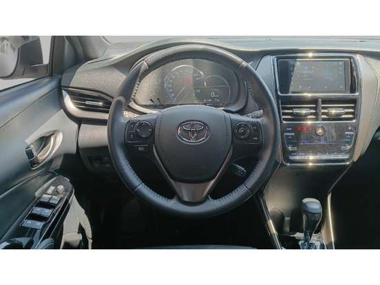 TOYOTA-YARIS-1.5 16V FLEX XLS MULTIDRIVE TOYOTA-YARIS-2024