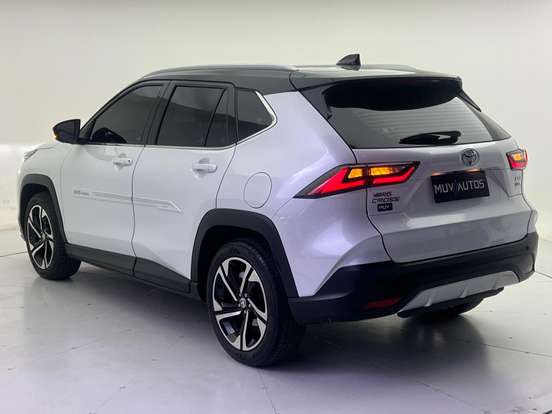 TOYOTA-YARIS CROSS-2026