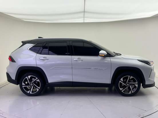 TOYOTA-YARIS CROSS-2026