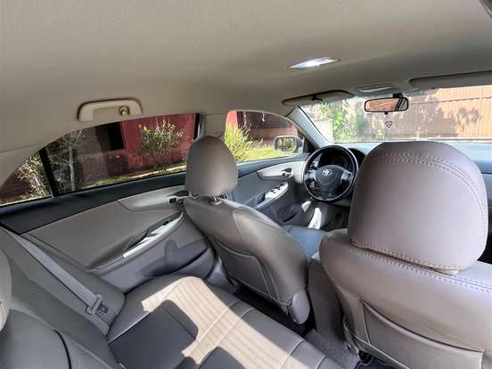 TOYOTA-COROLLA-1.8 GLI 16V FLEX 4P AUTOMÁTICO TOYOTA-COROLLA-2011