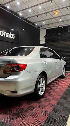 TOYOTA-COROLLA-2011