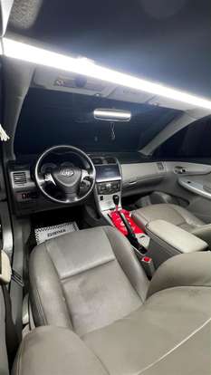 TOYOTA-COROLLA-2011