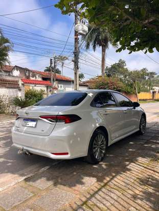 TOYOTA-COROLLA-2025