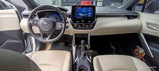 TOYOTA-COROLLA CROSS-2023