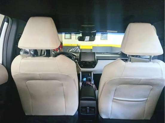 TOYOTA-COROLLA CROSS-2023