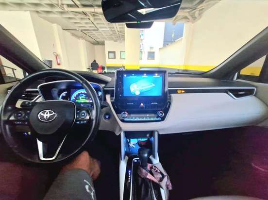 TOYOTA-COROLLA CROSS-2023