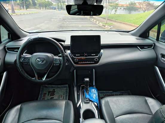 TOYOTA-COROLLA CROSS-2023