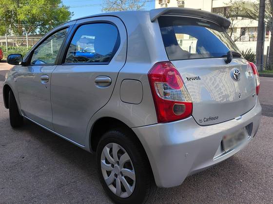 TOYOTA ETIOS 1.3 XS 16V FLEX 4P MANUAL