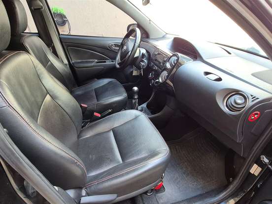 TOYOTA-ETIOS-1.5 XS SEDAN 16V FLEX 4P MANUAL TOYOTA-ETIOS-2015