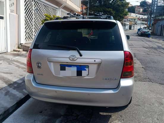 TOYOTA-FIELDER-1.8 16V GASOLINA 4P AUTOMÁTICO TOYOTA-FIELDER-2005