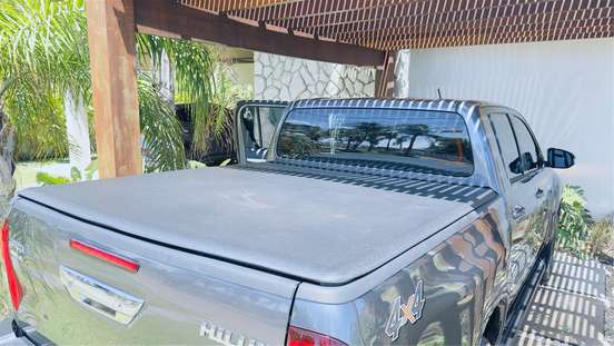 TOYOTA-HILUX-2025