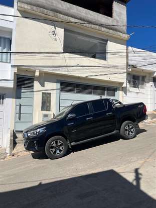 TOYOTA-HILUX-2.8 SRX 4X4 CD 16V DIESEL 4P AUTOMÁTICO TOYOTA-HILUX-2019