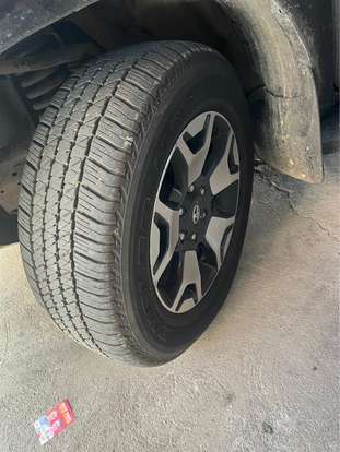TOYOTA-HILUX-2019