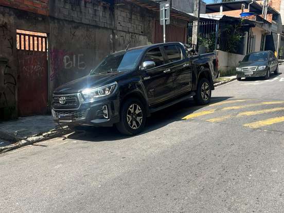 TOYOTA-HILUX-2.8 SRX 4X4 CD 16V DIESEL 4P AUTOMÁTICO TOYOTA-HILUX-2019