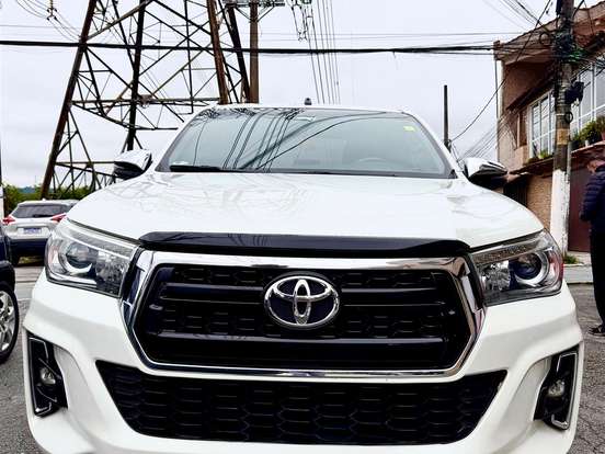 TOYOTA-HILUX-2.8 SRX 4X4 CD 16V DIESEL 4P AUTOMÁTICO TOYOTA-HILUX-2019