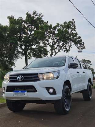 TOYOTA-HILUX-2019