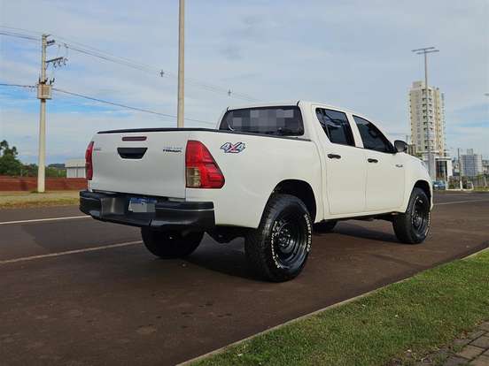 TOYOTA-HILUX-2.8 STD 4X4 CD 16V DIESEL 4P MANUAL TOYOTA-HILUX-2019