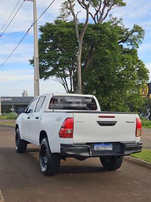 TOYOTA-HILUX-2019