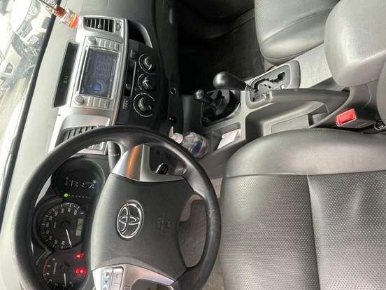 TOYOTA-HILUX-3.0 SR 4X4 CD 16V TURBO INTERCOOLER DIESEL 4P AUTOMÁTICO TOYOTA-HILUX-2014