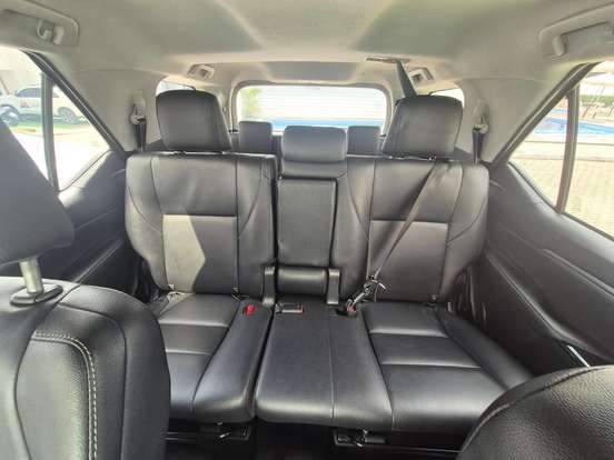TOYOTA-HILUX SW4-2.7 VVT-i FLEX SRV 7L 4X2 AUTOMÁTICO TOYOTA-HILUX SW4-2021