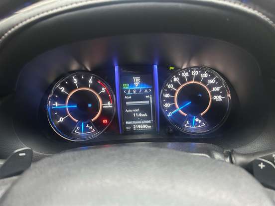 TOYOTA-HILUX SW4-2016