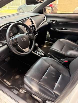 TOYOTA-YARIS-2019