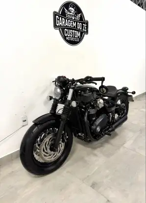 TRIUMPH-BONNEVILLE BOBBER 1200-2020