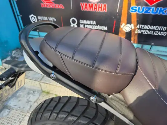 TRIUMPH-SCRAMBLER 400 X-2025