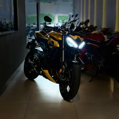 TRIUMPH-STREET TRIPLE RS ABS-2025