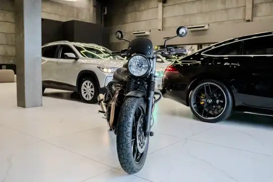 TRIUMPH-STREET TWIN-2020