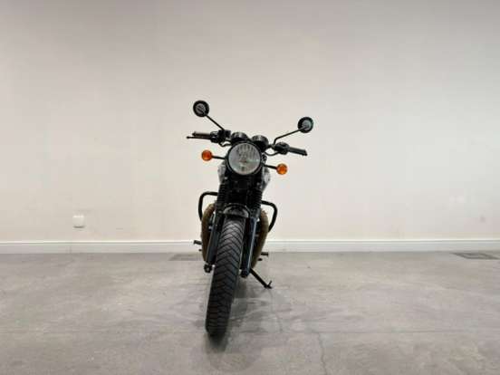 TRIUMPH-BONNEVILLE T100 BLACK 900 TRIUMPH-BONNEVILLE T100 BLACK 900-2018