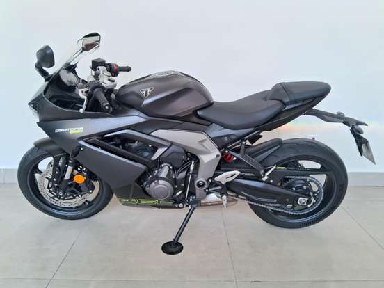 TRIUMPH-DAYTONA 660 TRIUMPH-DAYTONA 660-2025