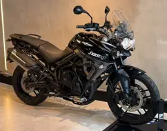 TRIUMPH TIGER 800 XR TRIUMPH TIGER 800 XR