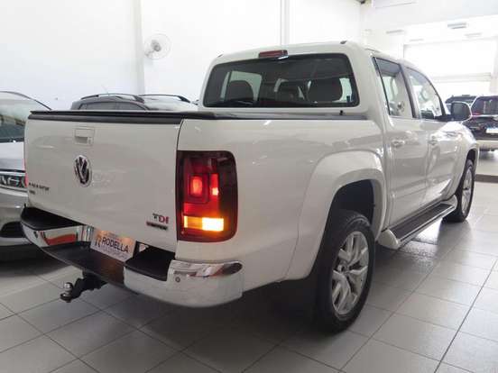 VOLKSWAGEN-AMAROK-2.0 HIGHLINE 4X4 CD 16V TURBO INTERCOOLER DIESEL 4P AUTOMÁTICO VOLKSWAGEN-AMAROK-2018