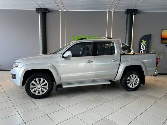VOLKSWAGEN AMAROK 2.0 HIGHLINE 4X4 CD 16V TURBO INTERCOOLER DIESEL 4P AUTOMÁTICO