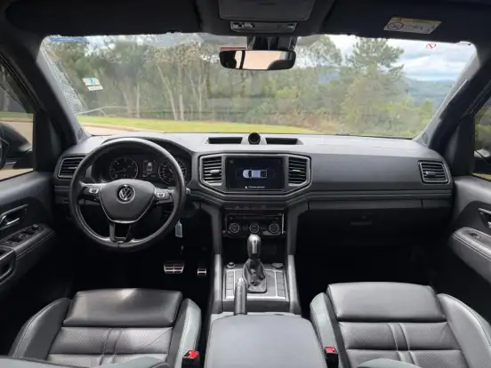VOLKSWAGEN-AMAROK-2024