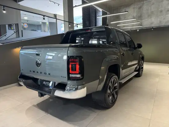 VOLKSWAGEN-AMAROK-2024