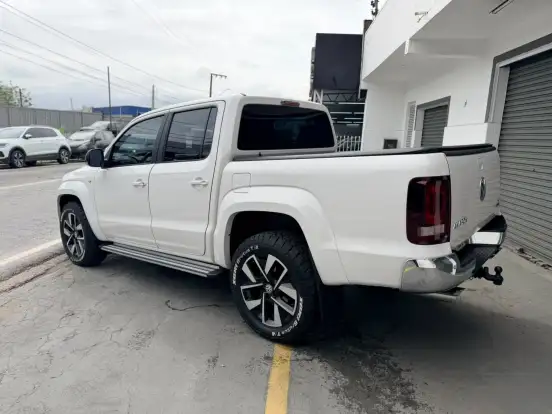 VOLKSWAGEN-AMAROK-3.0 V6 TDI DIESEL HIGHLINE CD 4MOTION AUTOMÁTICO VOLKSWAGEN-AMAROK-2024