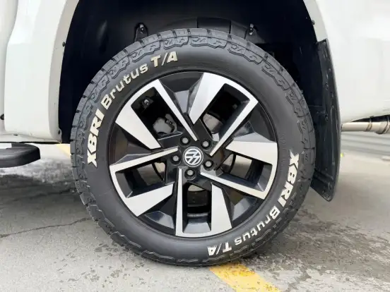 VOLKSWAGEN-AMAROK-2024
