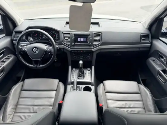 VOLKSWAGEN-AMAROK-2024