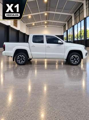 VOLKSWAGEN-AMAROK-2022