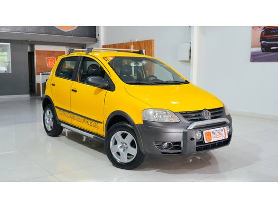 VOLKSWAGEN CROSSFOX 1.6 MI FLEX 8V 4P MANUAL