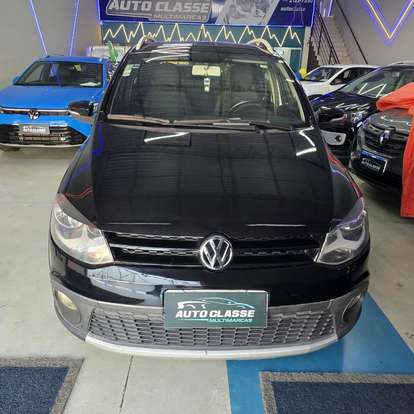 VOLKSWAGEN-CROSSFOX-2012