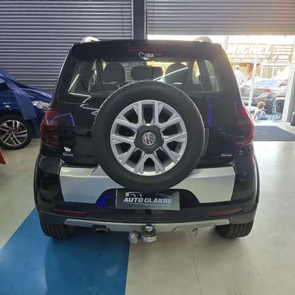 VOLKSWAGEN-CROSSFOX-2012